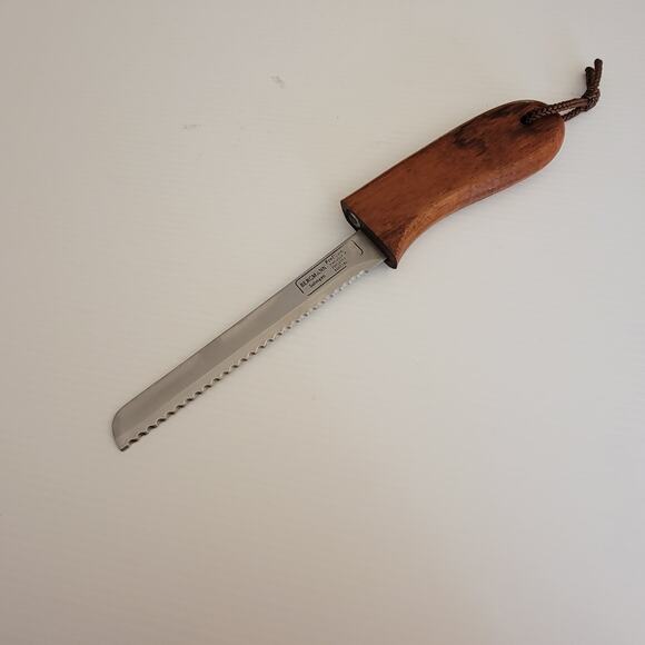 Sant Anooka Wooden cutting board with serrated Bergman Solingen bread knife - Picture 7 of 15